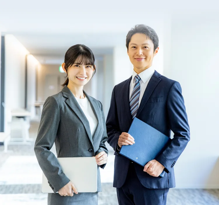 営業支援を行うスタッフ